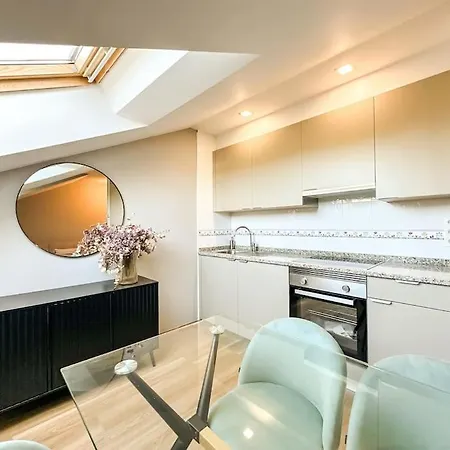 Muino Vello By Aloga *